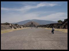 18. Teotihuacan_Teotihuacán - Droga zmarłych